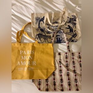 Bundle of Sézane Totes